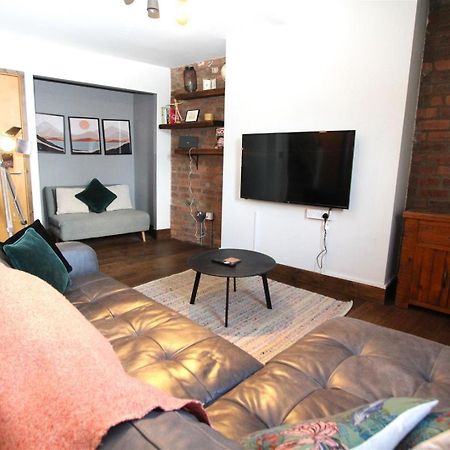 Large New-York Style Penthouse Apartment In Leeds City Centre With Contactless Check In Extérieur photo
