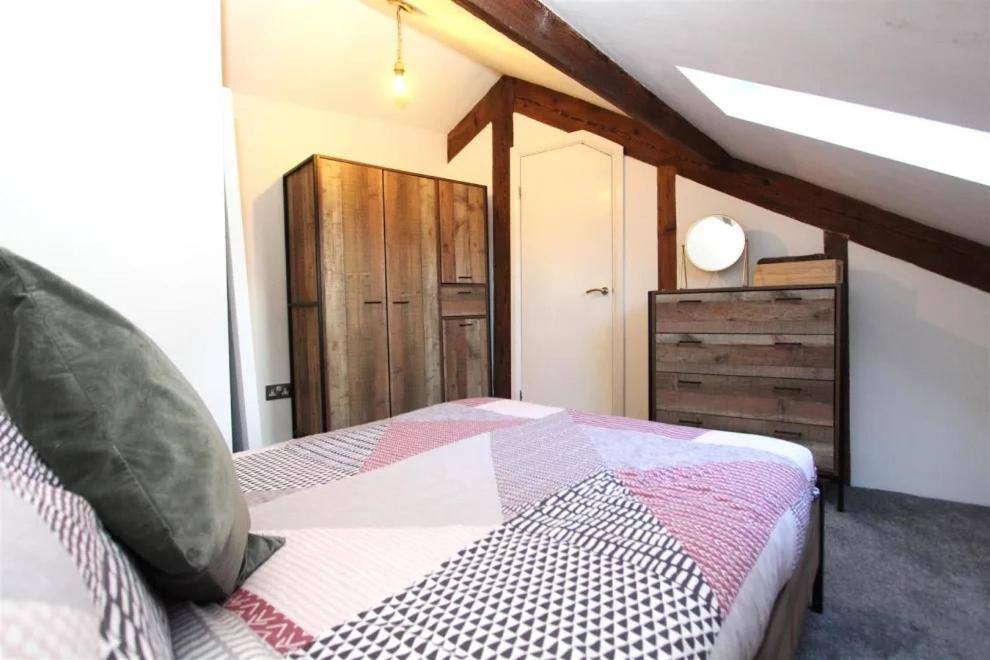 Large New-York Style Penthouse Apartment In Leeds City Centre With Contactless Check In Extérieur photo